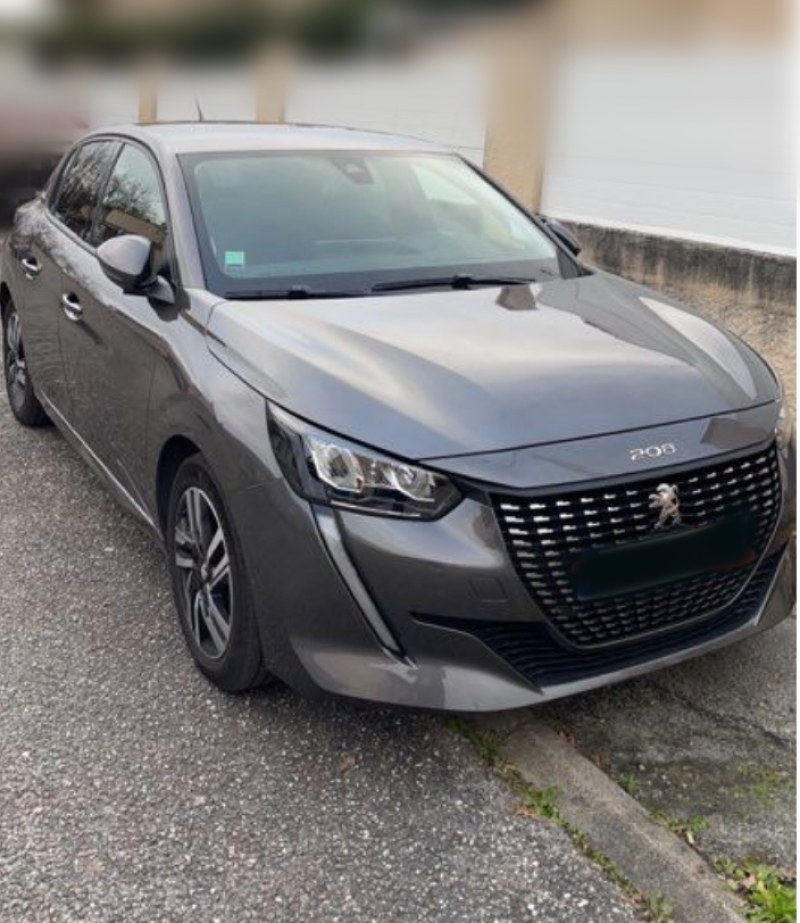 Peugeot 208 PureTech 100 S&S EAT8 Allure Business
