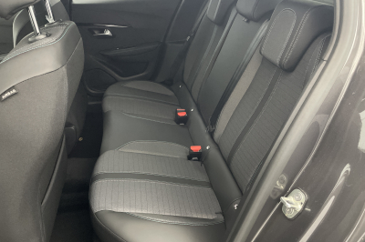 Peugeot 208 PureTech 130 S&S EAT8 Allure Pack