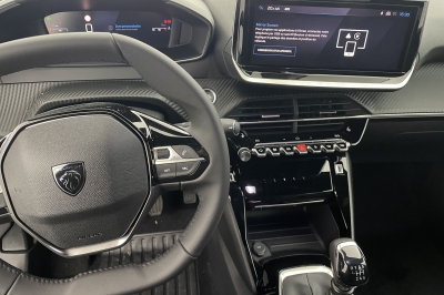Peugeot 2008 PureTech 100 S&S BVM6 Allure