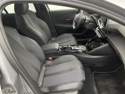 Peugeot 208 50 kWh 136ch GT