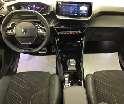 Peugeot 2008 NOUVEAU PureTech 130 S&S EAT8 GT