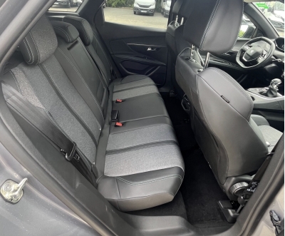 Peugeot 3008 PureTech 130ch S&S BVM6 Allure Pack