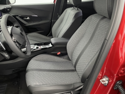 Peugeot 2008 NOUVEAU Hybrid 136 e-DCS6 Allure
