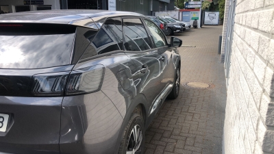 Peugeot3008Hybrid 136 e-DCS6 Allure Pack