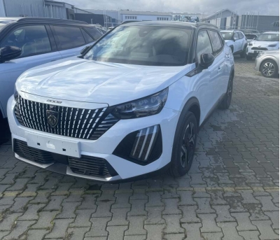 Peugeot2008 NOUVEAUPureTech 130 S&S EAT8 GT