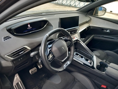 Peugeot 5008 Hybrid 136 e-DCS6 GT