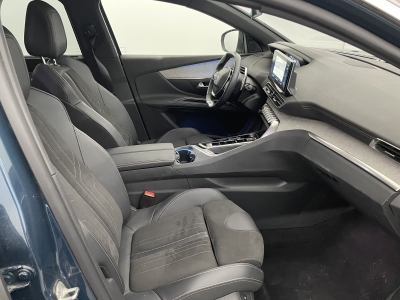 Peugeot 5008 Hybrid 136 e-DCS6 GT