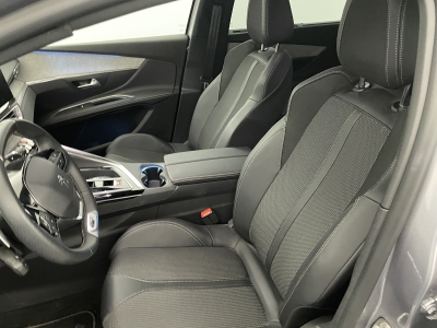 Peugeot 5008 Hybrid 136 e-DCS6 GT