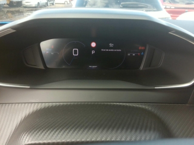 Peugeot 2008 NOUVEAU PureTech 130 S&S EAT8 Allure