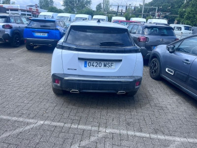 Peugeot 2008 NOUVEAU PureTech 130 S&S EAT8 Allure