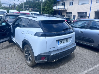 Peugeot 2008 NOUVEAU PureTech 130 S&S EAT8 Allure