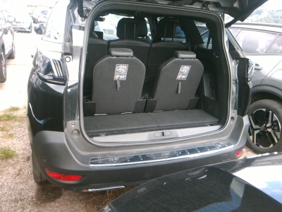 Peugeot 5008 Hybrid 136 e-DCS6 GT