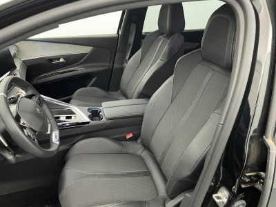 Peugeot 5008 Hybrid 136 e-DCS6 GT