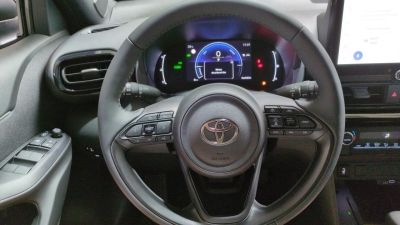 Toyota YARIS CROSS 130h 2WD Teamplayer Design