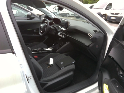Peugeot 208 51 kWh 156ch Active