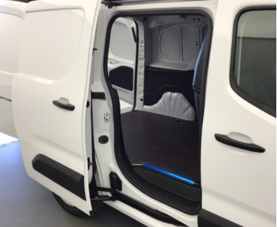 Peugeot Partner M 650 KG BLUEHDI 130 S&S EAT8