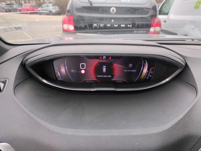 Peugeot 3008 Hybrid 136 e-DCS6 GT