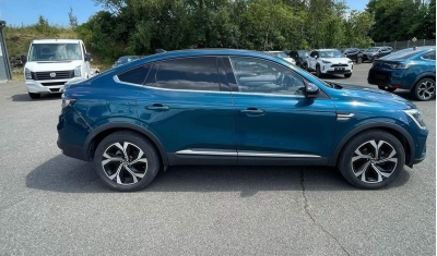 RenaultArkanamild hybrid 140 EDC GSR2 Techno