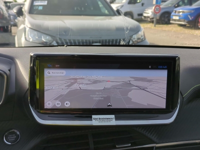 Peugeot 208 Hybrid 136 e-DCS6 GT
