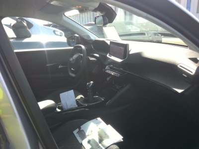 Peugeot 208 PureTech 100 S&S BVM6 Allure