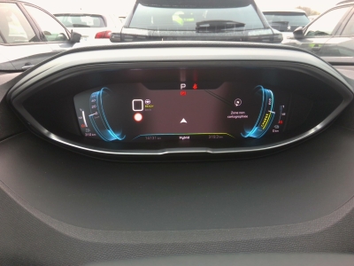 Peugeot 3008 Hybrid 180 e-EAT8 Allure Pack