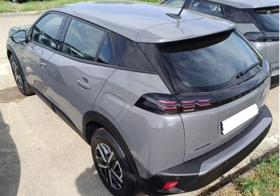 Peugeot 2008 PureTech 100 S&S BVM6 Active