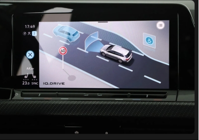 Volkswagen Golf VARIANT R-Line 1.5 eTSI DSG7