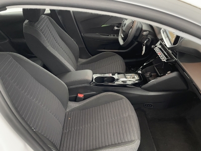 Peugeot e-208 51 kWh 156ch Active