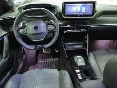 Peugeot 208 Hybrid 136 e-DCS6 GT