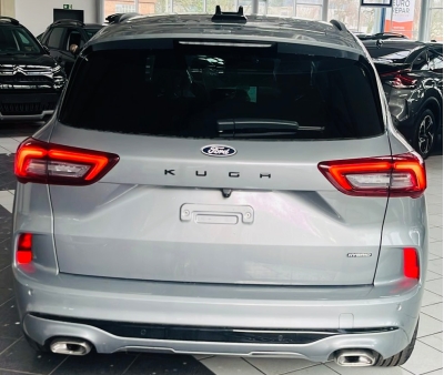Ford Kuga 2.5 Duratec 180PS FHEV Powershift ST-Line