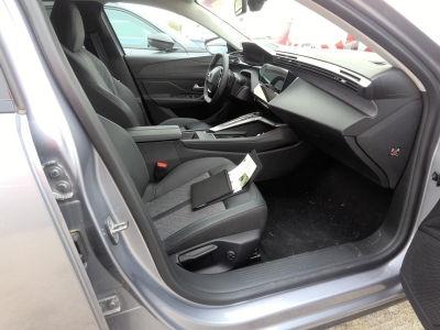 Peugeot 408 PHEV 180 e-EAT8 Allure