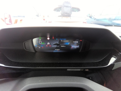 Peugeot 408 PHEV 180 e-EAT8 Allure