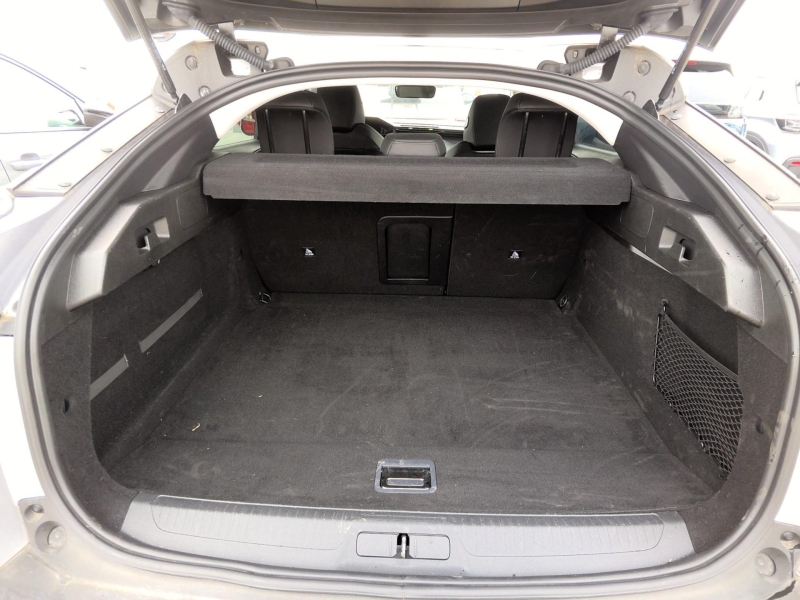 Peugeot 408 PHEV 180 e-EAT8 Allure