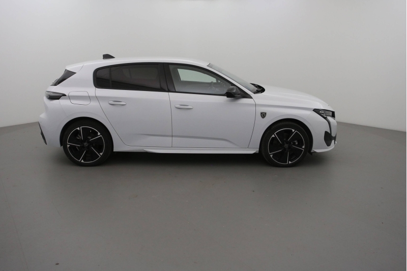 Peugeot 308 54 kWh 156ch First Edition