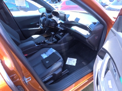Peugeot 2008 PureTech 100 S&S BVM6 Allure