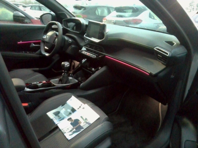 Peugeot 208 PureTech 100 S&S BVM6 GT