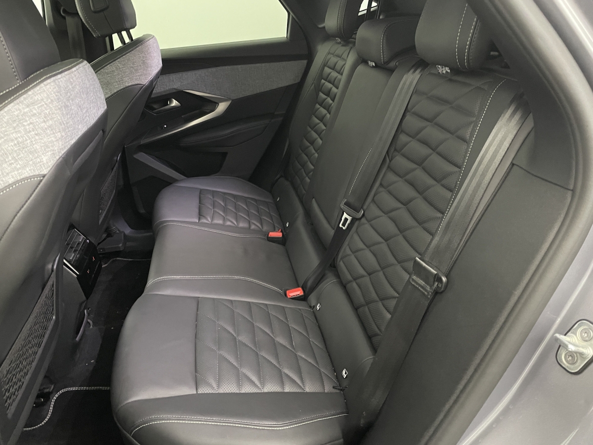 Peugeot 3008 NOUVEAU 9