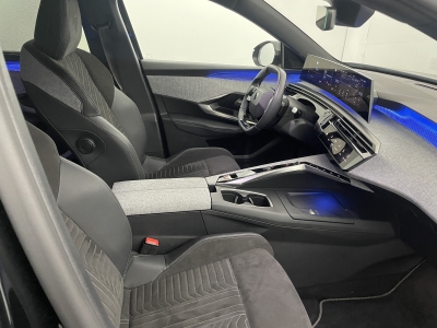 Peugeot 5008 Hybrid 145 e-DCS6 GT