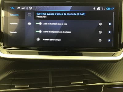 Peugeot 2008 GT HYBRID 136 e-DSC6