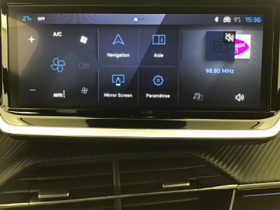 Peugeot 2008 GT HYBRID 136 e-DSC6