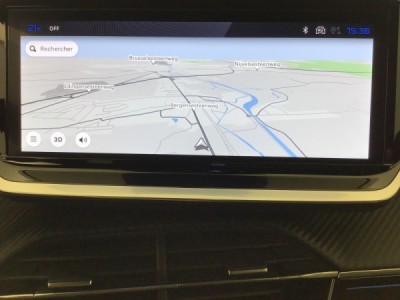 Peugeot 2008 GT HYBRID 136 e-DSC6