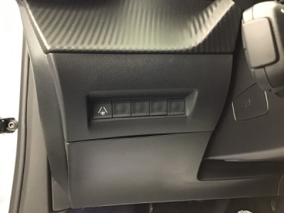 Peugeot 2008 GT HYBRID 136 e-DSC6