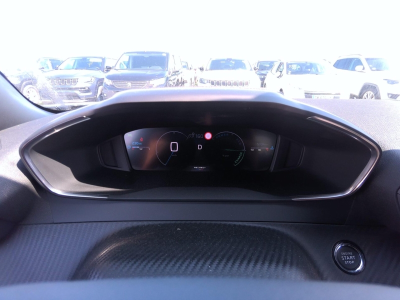 Peugeot 2008 Hybrid 145 e-DCS6 Allure