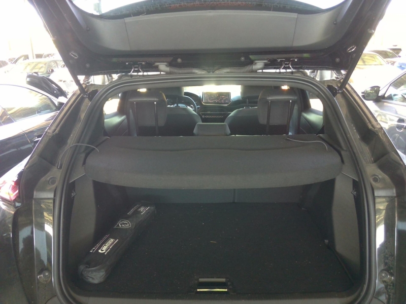 Peugeot 2008 Hybrid 145 e-DCS6 Allure