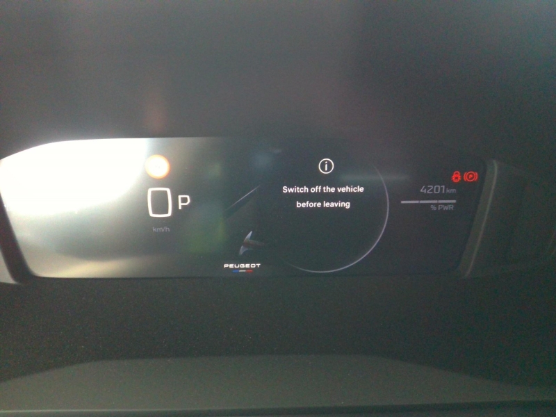 Peugeot 2008 Hybrid 145 e-DCS6 Allure