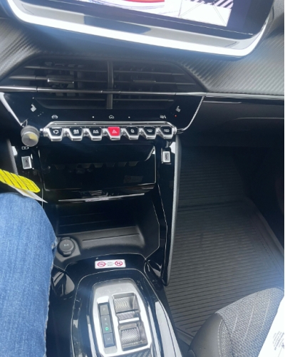 Peugeot 2008 130 S&S EAT8 Allure