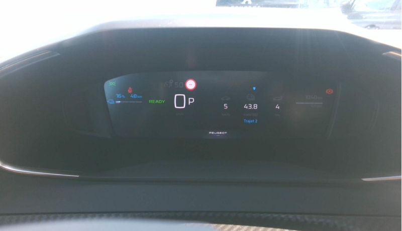 Peugeot e-2008 54 kWh 156 ch Allure - 5P