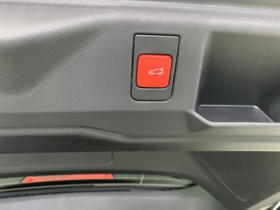 Peugeot 5008 Hybrid 145 e-DCS6 GT