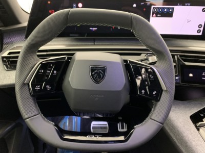 Peugeot 5008 Hybrid 145 e-DCS6 GT