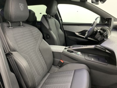 Peugeot 5008 Hybrid 145 e-DCS6 GT